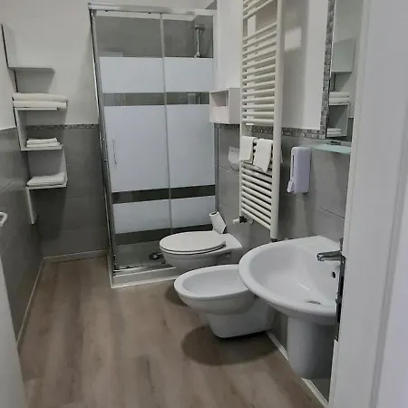 Apartament Levi *
